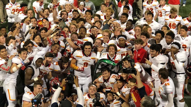 cathedral-catholic-dons-football