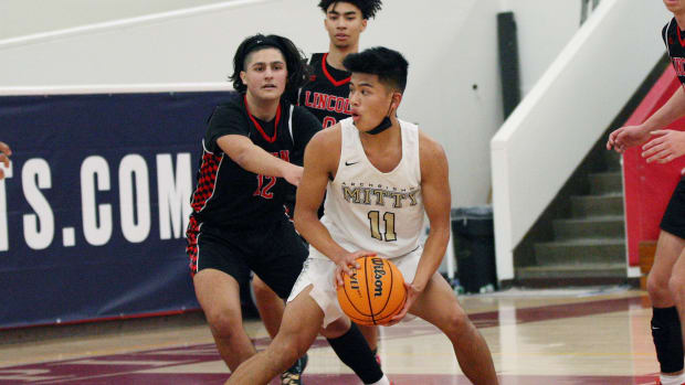 Torrey-Pines-Holiday-Classic-December-28-2021.-Archbishop-Mitty-vs-Lincoln.-Photo-Todd-Shurtleff67