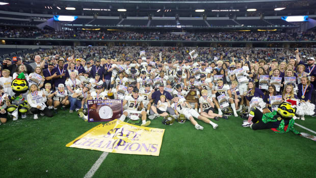 UIL-State-4A-Division-1-state-championship-December-17-2021.-Austin-Johnson-vs-Stephenville.-Photo-Tommy-Hays94
