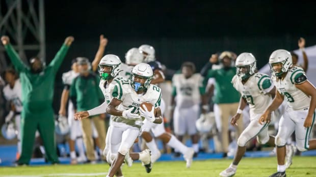 Miami Central upset IMG Academy 20-14 on August 26, 2022.