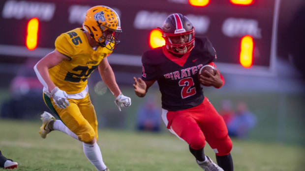 Pasco Pirates running back Tayshaun Balmir rushed for 360 yards and scored four times in a key district win over the Cypress Creek Coyotes on October 3, 2022 in Dade City, Florida
