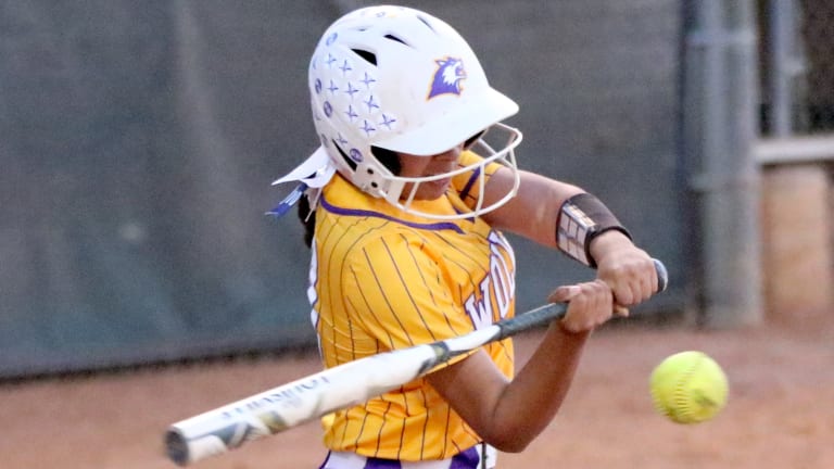 Valerie Loyola's walk-off single helps Laredo LBJ clinch second place in District 30-6A softball