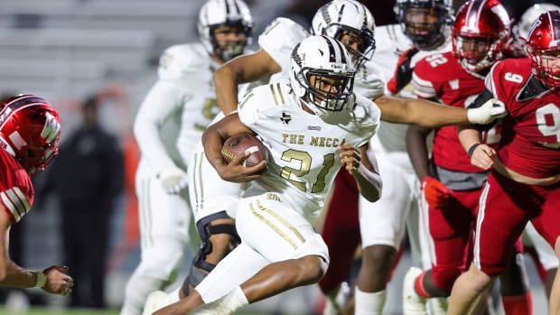 South Oak Cliff ran away from Woodrow Wilson, 38-10 to win the Texas District 6-5A, Division II title on November 4, 2022.