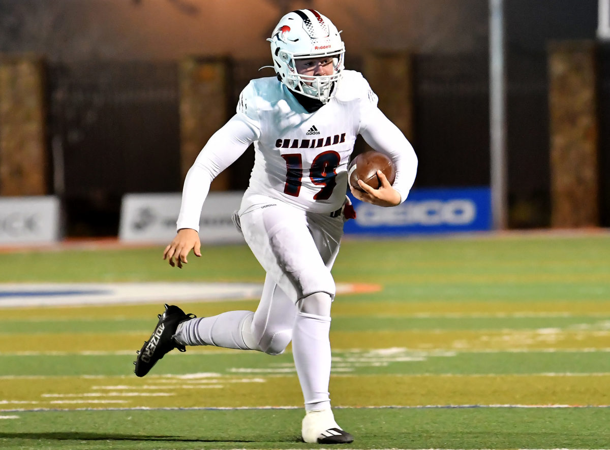 GEICO-State-Champions-Bowl-Series-December-17-2021.-Chaminade-Madonna-vs-Highland.-Photo-by-Jann-Hendry96