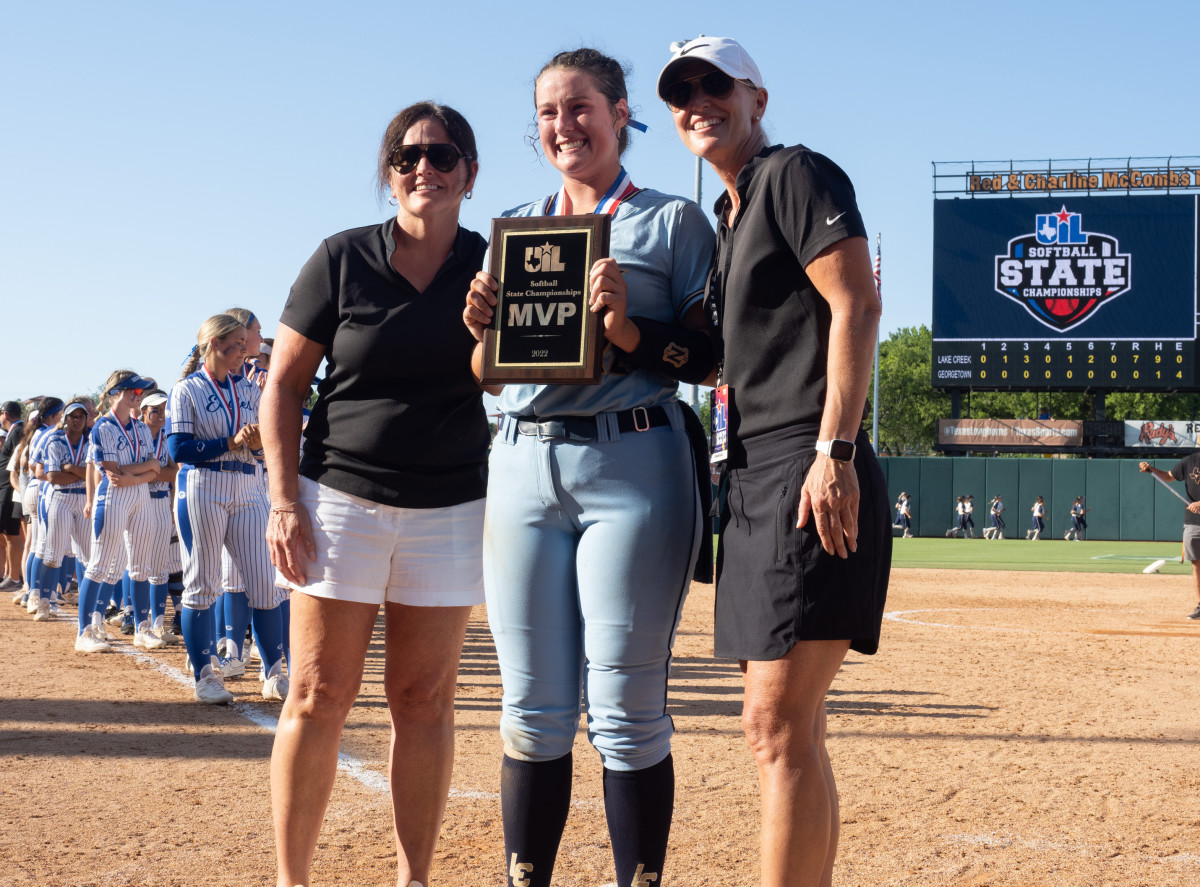 UIL 5A State Softball Championship Game Montgomery Lake Creek vs Georgetown June 4, 2022. Photo-By Paul Brick02