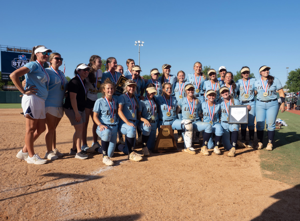 UIL 5A State Softball Championship Game Montgomery Lake Creek vs Georgetown June 4, 2022. Photo-By Paul Brick04